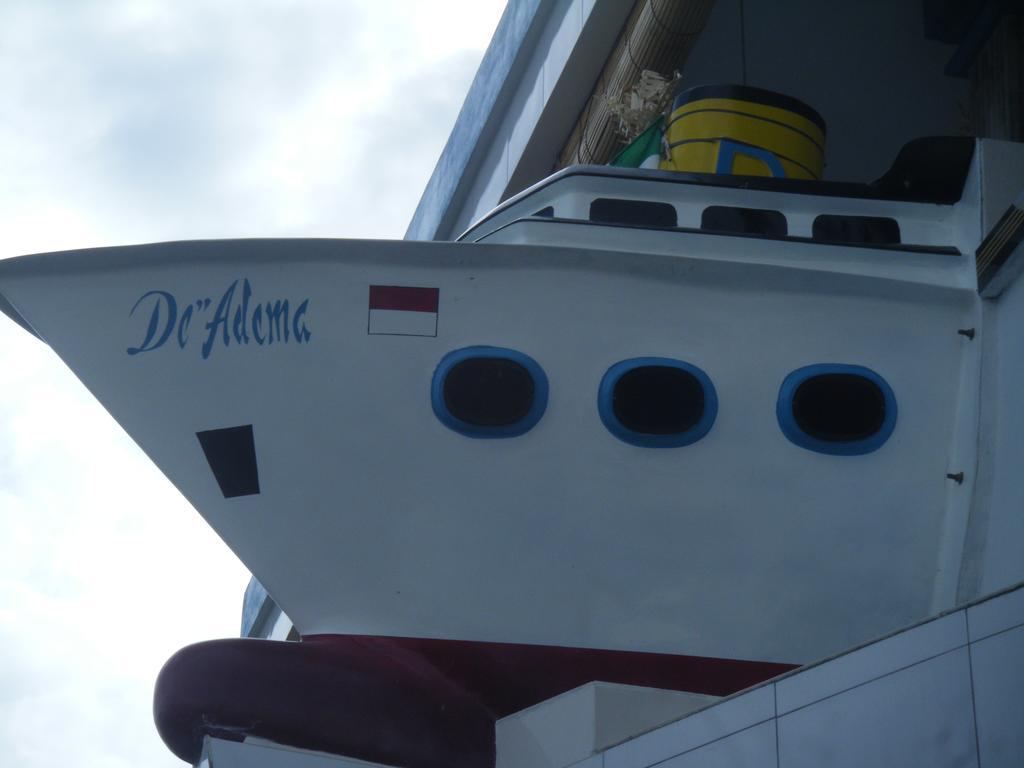 De Adema Guesthouse Amed  Exterior photo