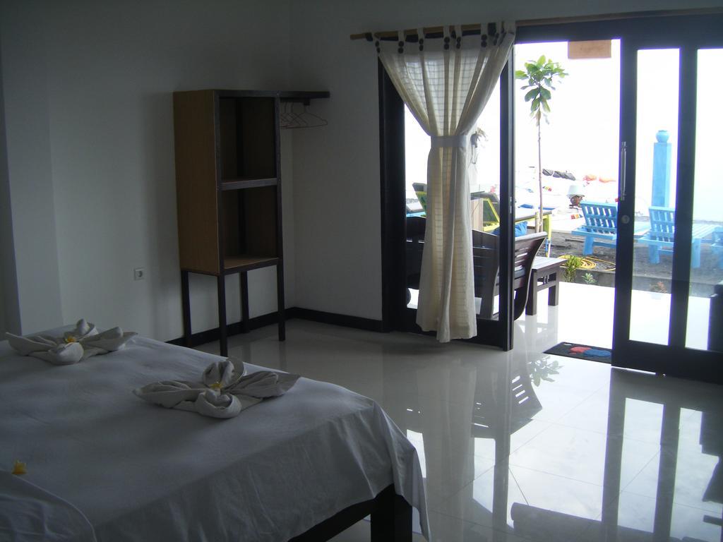 De Adema Guesthouse Amed  Exterior photo