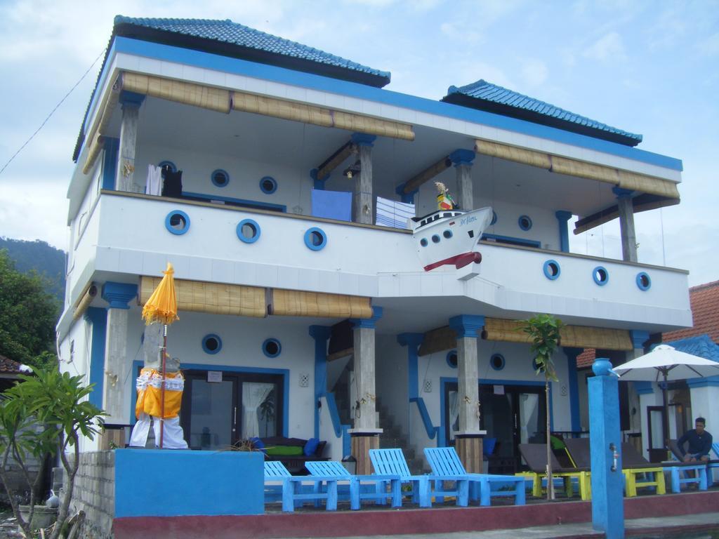 De Adema Guesthouse Amed  Exterior photo
